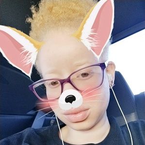 Meet your Posher, Taylour